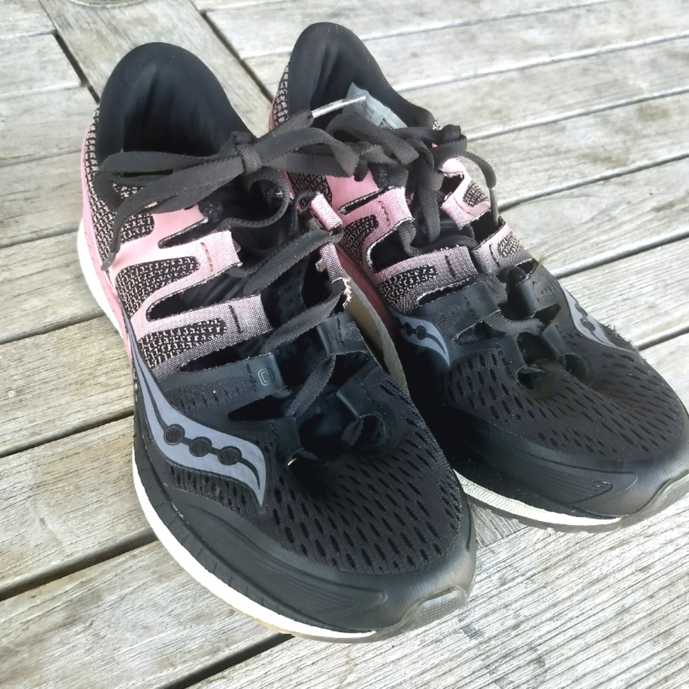 Saucony Women's  Liberty ISO Running Shoes